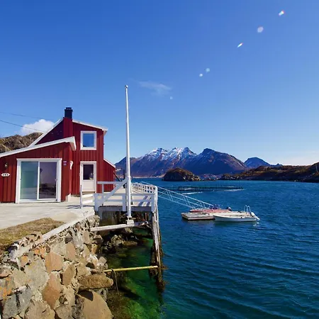 Chaleter Fishermans Dock Lofoten *