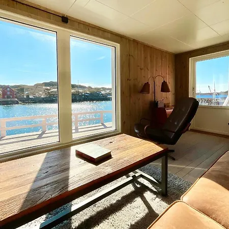 Fishermans Dock Lofoten